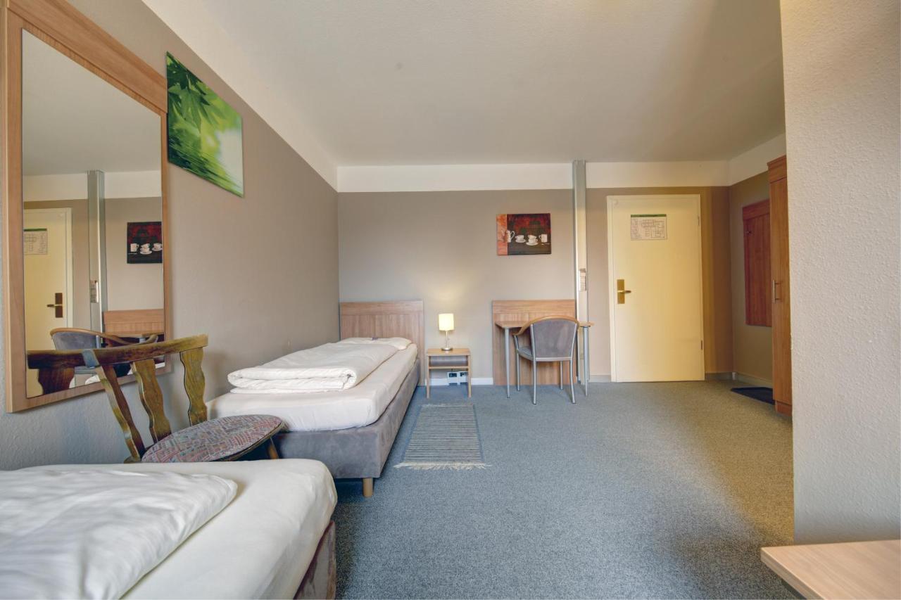 Gasthaus Mooshaeusl Hebertshausen Bagian luar foto